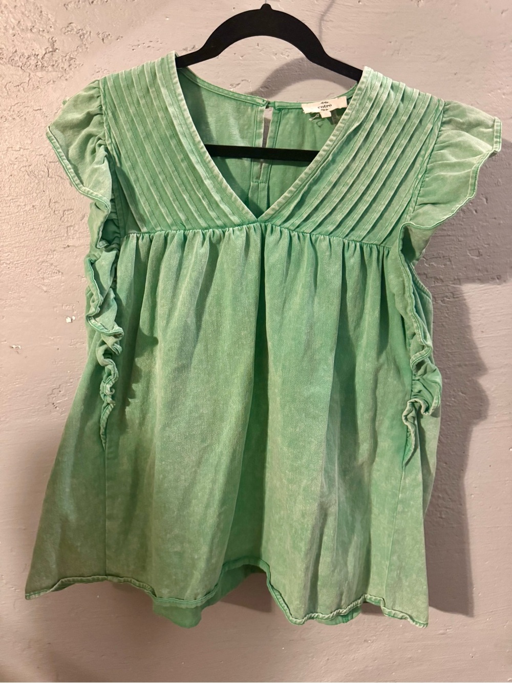 entro Mint Green Pleated V-Neck Ruffle Sleeve Tunic